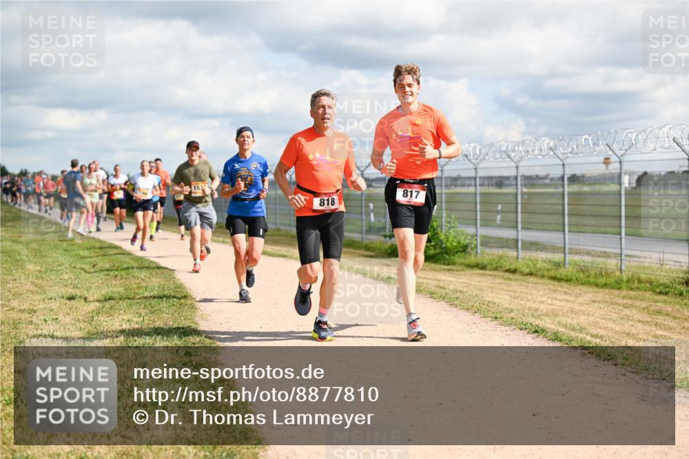 14.09.2025 - Airport Race Dr. Thomas Lammeyer http://msf.ph/oto/8877810 14.09.2025 12:24:26 Laufen 153, 818, 817 meine-sportfotos.de