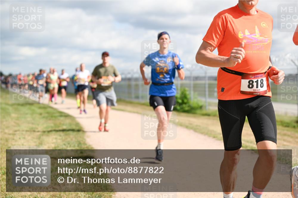 14.09.2025 - Airport Race Dr. Thomas Lammeyer http://msf.ph/oto/8877822 14.09.2025 12:24:28 Laufen 818 meine-sportfotos.de