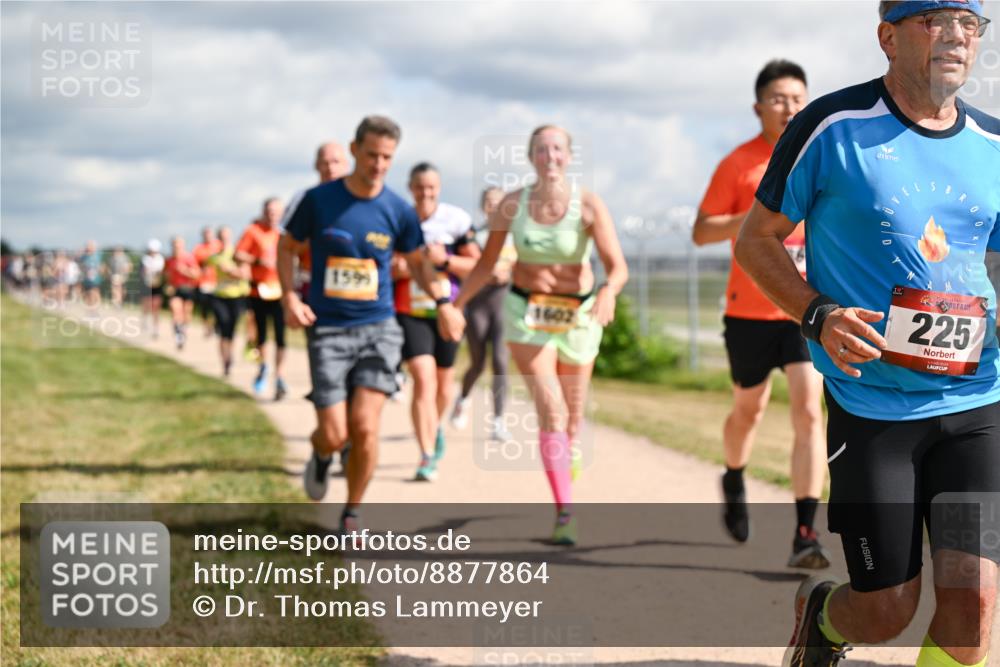 14.09.2025 - Airport Race Dr. Thomas Lammeyer http://msf.ph/oto/8877864 14.09.2025 12:24:35 Laufen 1599, 1602, 225 meine-sportfotos.de