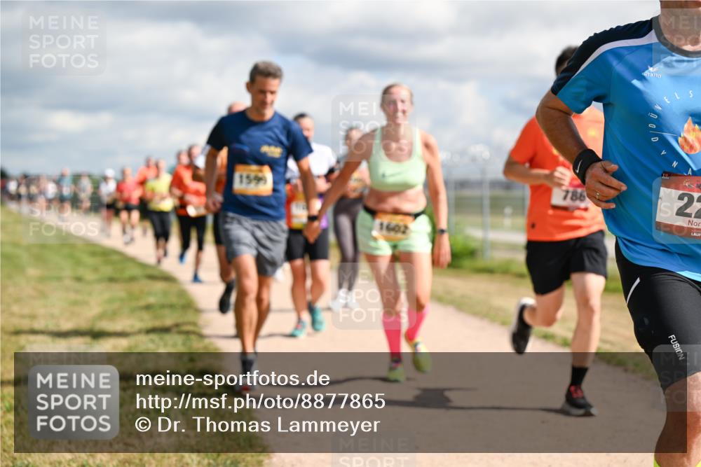 14.09.2025 - Airport Race Dr. Thomas Lammeyer http://msf.ph/oto/8877865 14.09.2025 12:24:35 Laufen 1599, 1602, 786, 22 meine-sportfotos.de