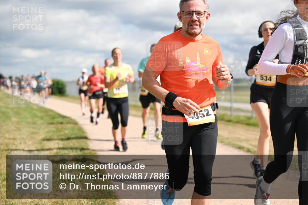 14.09.2025 - Airport Race Dr. Thomas Lammeyer http://msf.ph/oto/8877886 14.09.2025 12:24:40 Laufen 052, 534 meine-sportfotos.de