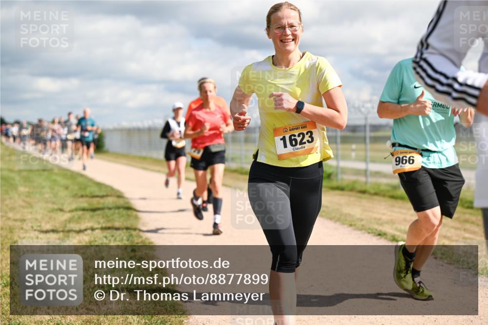 14.09.2025 - Airport Race Dr. Thomas Lammeyer http://msf.ph/oto/8877899 14.09.2025 12:24:41 Laufen 1623, 966 meine-sportfotos.de