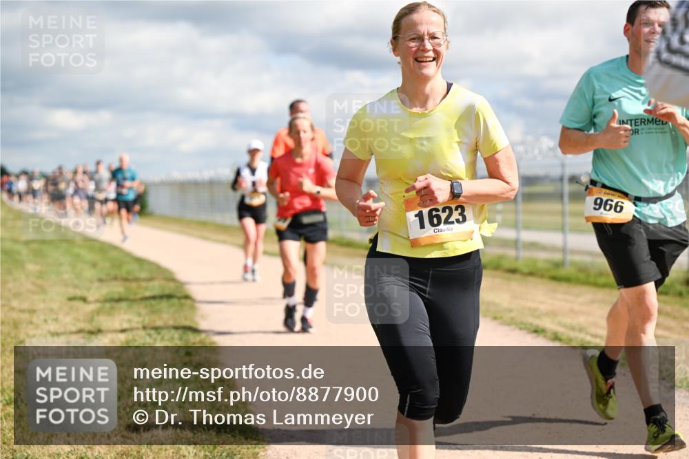 14.09.2025 - Airport Race Dr. Thomas Lammeyer http://msf.ph/oto/8877900 14.09.2025 12:24:42 Laufen 1623, 966 meine-sportfotos.de