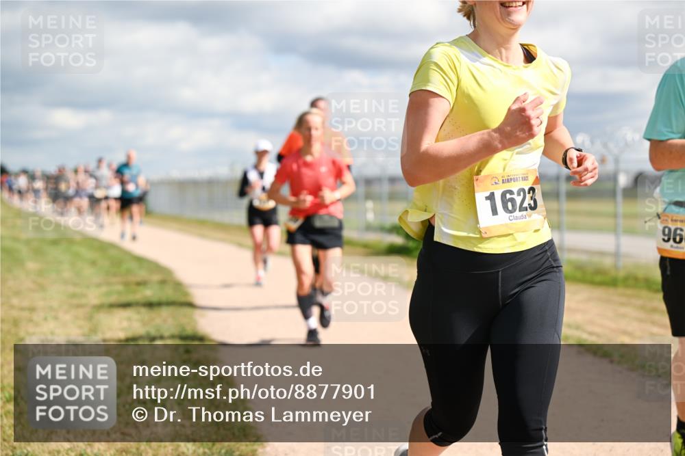 14.09.2025 - Airport Race Dr. Thomas Lammeyer http://msf.ph/oto/8877901 14.09.2025 12:24:42 Laufen 1623, 96 meine-sportfotos.de