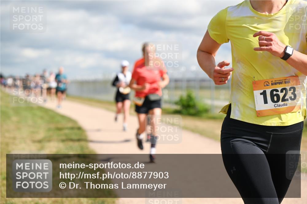 14.09.2025 - Airport Race Dr. Thomas Lammeyer http://msf.ph/oto/8877903 14.09.2025 12:24:42 Laufen 42, 1623 meine-sportfotos.de