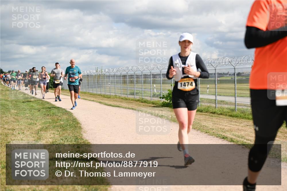 14.09.2025 - Airport Race Dr. Thomas Lammeyer http://msf.ph/oto/8877919 14.09.2025 12:24:44 Laufen 1393, 93, 1474 meine-sportfotos.de