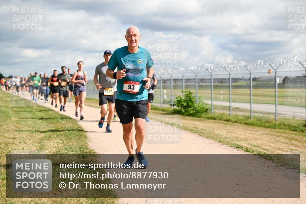 14.09.2025 - Airport Race Dr. Thomas Lammeyer http://msf.ph/oto/8877930 14.09.2025 12:24:49 Laufen 93, 1393 meine-sportfotos.de