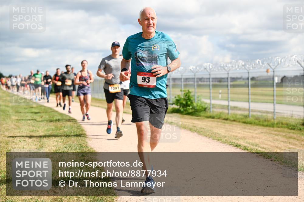 14.09.2025 - Airport Race Dr. Thomas Lammeyer http://msf.ph/oto/8877934 14.09.2025 12:24:50 Laufen 1393, 93 meine-sportfotos.de