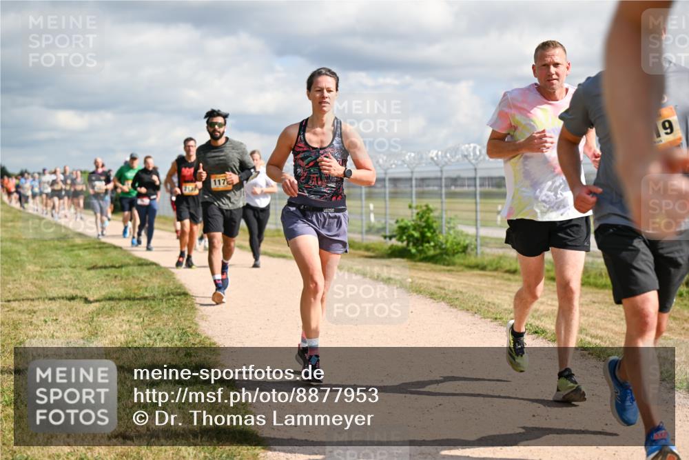 14.09.2025 - Airport Race Dr. Thomas Lammeyer http://msf.ph/oto/8877953 14.09.2025 12:24:53 Laufen 117, 37, 9 meine-sportfotos.de