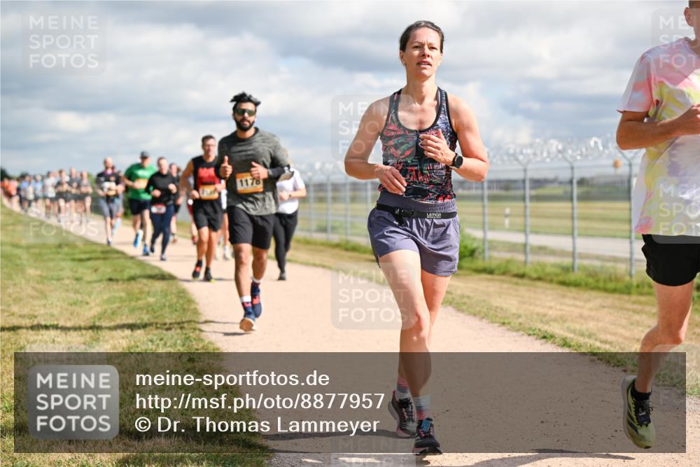 14.09.2025 - Airport Race Dr. Thomas Lammeyer http://msf.ph/oto/8877957 14.09.2025 12:24:53 Laufen 1178 meine-sportfotos.de