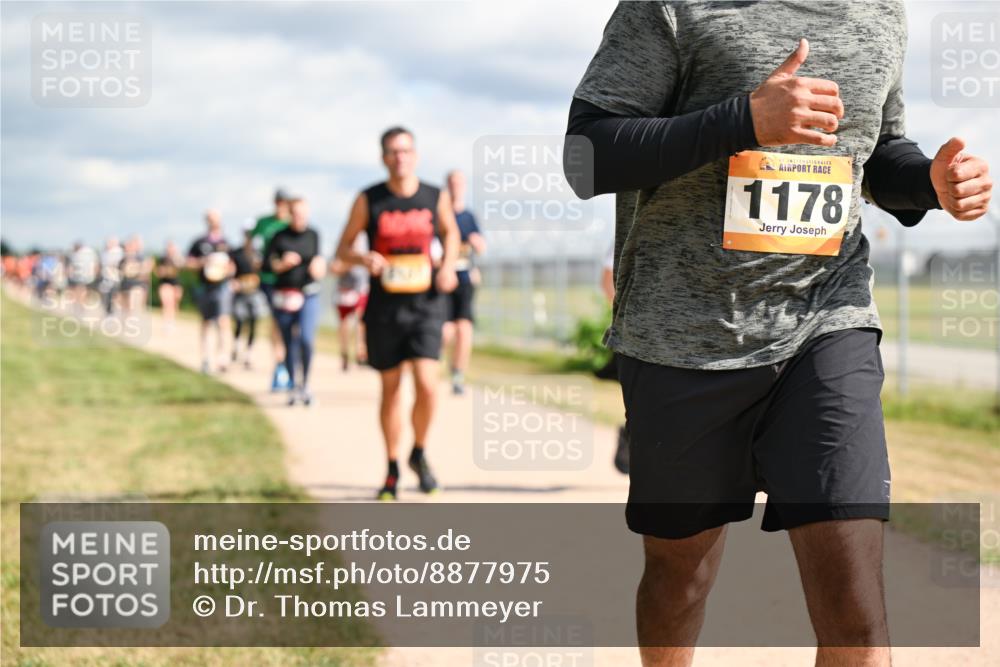 14.09.2025 - Airport Race Dr. Thomas Lammeyer http://msf.ph/oto/8877975 14.09.2025 12:24:56 Laufen 1178 meine-sportfotos.de