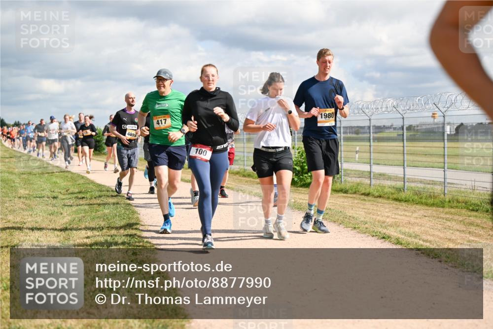 14.09.2025 - Airport Race Dr. Thomas Lammeyer http://msf.ph/oto/8877990 14.09.2025 12:24:59 Laufen 4015, 417, 100, 1980 meine-sportfotos.de