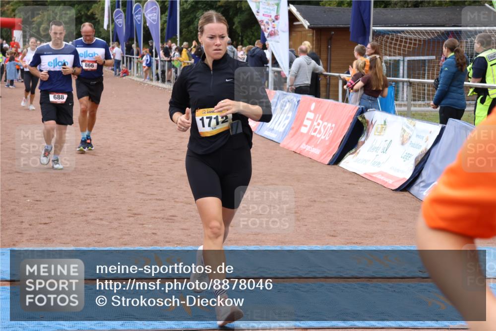 14.09.2025 - Airport Race Strokosch-Dieckow http://msf.ph/oto/8878046 14.09.2025 12:36:43 Ziel 688, 866, 993, 1176, 1409, 1572, 1706, 1712 meine-sportfotos.de