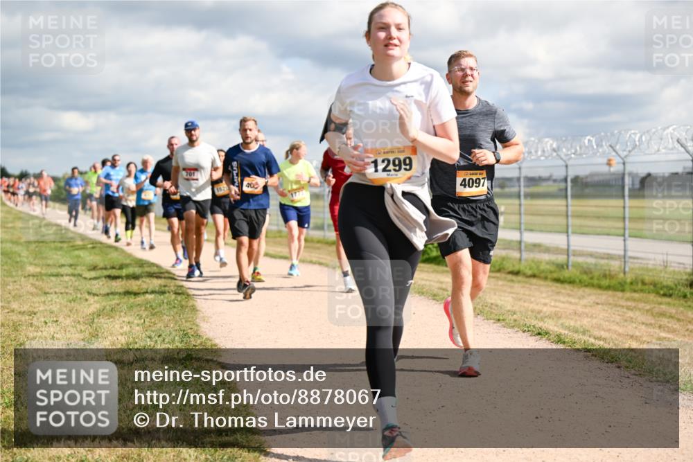 14.09.2025 - Airport Race Dr. Thomas Lammeyer http://msf.ph/oto/8878067 14.09.2025 12:25:08 Laufen 1525, 400, 1773, 1299, 4097 meine-sportfotos.de