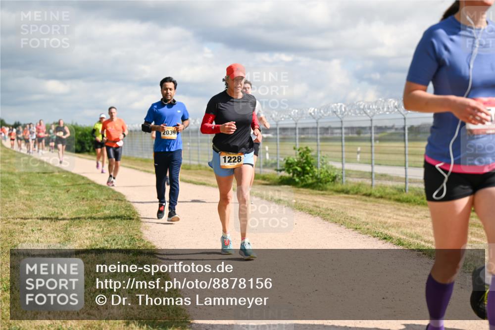 14.09.2025 - Airport Race Dr. Thomas Lammeyer http://msf.ph/oto/8878156 14.09.2025 12:25:19 Laufen 2039, 1228 meine-sportfotos.de