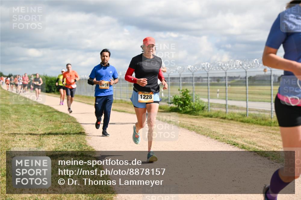 14.09.2025 - Airport Race Dr. Thomas Lammeyer http://msf.ph/oto/8878157 14.09.2025 12:25:19 Laufen 2039, 1228 meine-sportfotos.de