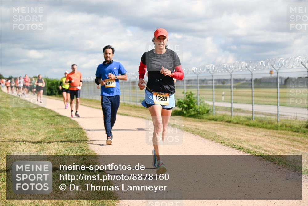 14.09.2025 - Airport Race Dr. Thomas Lammeyer http://msf.ph/oto/8878160 14.09.2025 12:25:19 Laufen 2039, 1228 meine-sportfotos.de