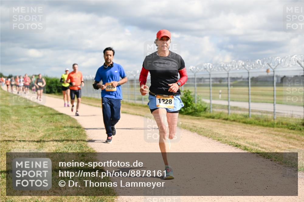 14.09.2025 - Airport Race Dr. Thomas Lammeyer http://msf.ph/oto/8878161 14.09.2025 12:25:19 Laufen 2035, 1228 meine-sportfotos.de