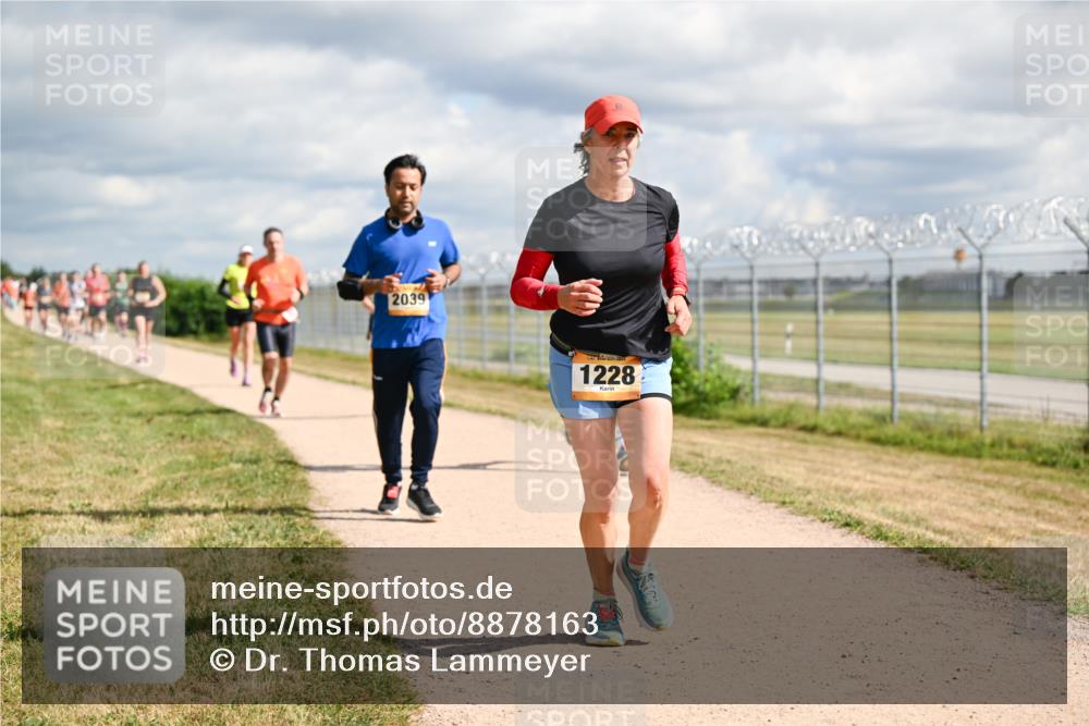 14.09.2025 - Airport Race Dr. Thomas Lammeyer http://msf.ph/oto/8878163 14.09.2025 12:25:20 Laufen 2039, 1228 meine-sportfotos.de