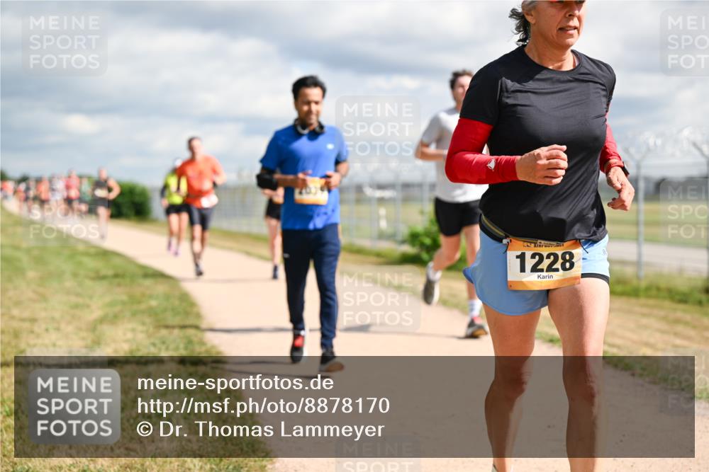 14.09.2025 - Airport Race Dr. Thomas Lammeyer http://msf.ph/oto/8878170 14.09.2025 12:25:20 Laufen 1228 meine-sportfotos.de