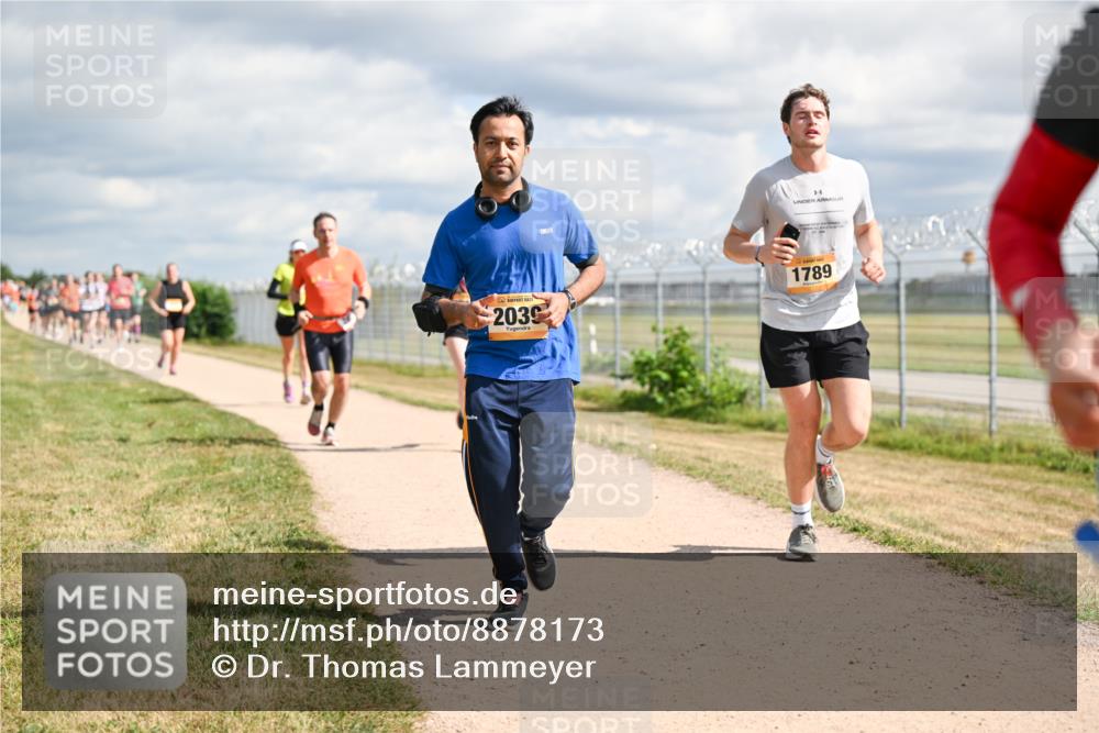 14.09.2025 - Airport Race Dr. Thomas Lammeyer http://msf.ph/oto/8878173 14.09.2025 12:25:21 Laufen 2039, 1789 meine-sportfotos.de