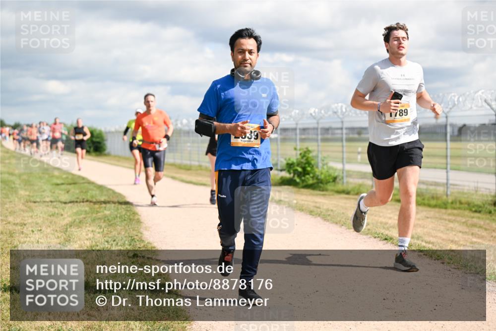 14.09.2025 - Airport Race Dr. Thomas Lammeyer http://msf.ph/oto/8878176 14.09.2025 12:25:21 Laufen 539, 1789 meine-sportfotos.de
