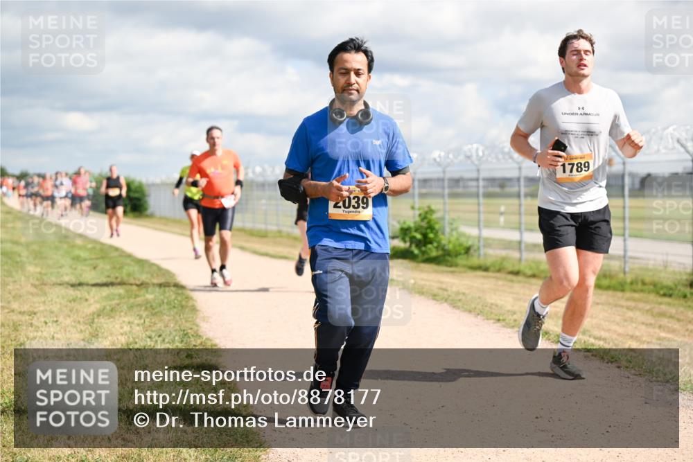 14.09.2025 - Airport Race Dr. Thomas Lammeyer http://msf.ph/oto/8878177 14.09.2025 12:25:21 Laufen 2039, 1789 meine-sportfotos.de