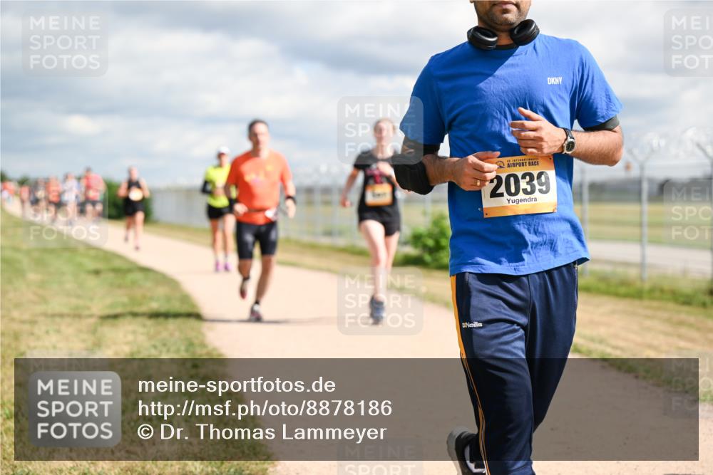 14.09.2025 - Airport Race Dr. Thomas Lammeyer http://msf.ph/oto/8878186 14.09.2025 12:25:22 Laufen 47, 2039 meine-sportfotos.de