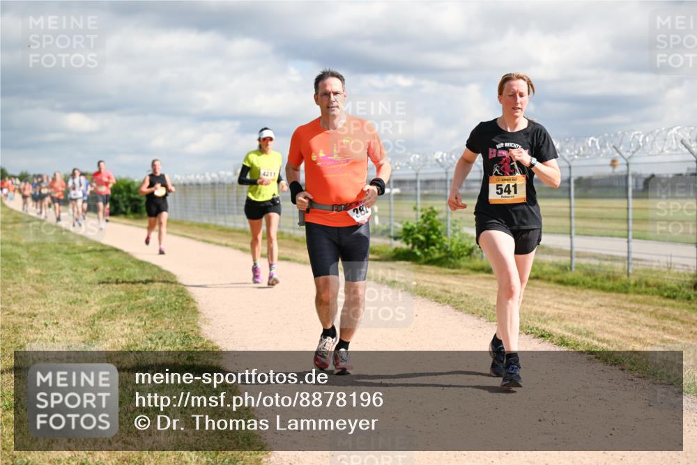14.09.2025 - Airport Race Dr. Thomas Lammeyer http://msf.ph/oto/8878196 14.09.2025 12:25:24 Laufen 4211, 541 meine-sportfotos.de
