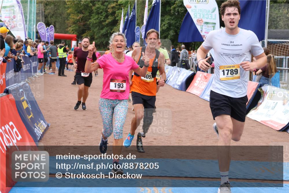 14.09.2025 - Airport Race Strokosch-Dieckow http://msf.ph/oto/8878205 14.09.2025 12:37:17 Ziel 193, 259, 517, 655, 676, 813, 1375, 1645, 1789, 1822, 1840, 2113, 4057, 4218 meine-sportfotos.de