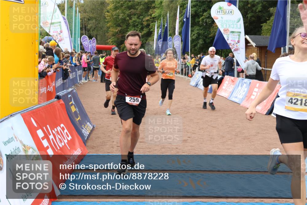 14.09.2025 - Airport Race Strokosch-Dieckow http://msf.ph/oto/8878228 14.09.2025 12:37:19 Ziel 193, 256, 259, 469, 517, 655, 676, 813, 877, 1375, 1645, 1789, 1822, 2113, 4057, 4218 meine-sportfotos.de