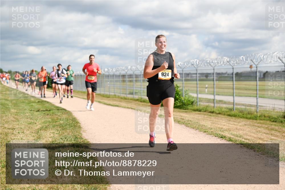14.09.2025 - Airport Race Dr. Thomas Lammeyer http://msf.ph/oto/8878229 14.09.2025 12:25:30 Laufen 924 meine-sportfotos.de