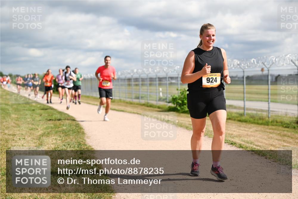14.09.2025 - Airport Race Dr. Thomas Lammeyer http://msf.ph/oto/8878235 14.09.2025 12:25:30 Laufen 924 meine-sportfotos.de