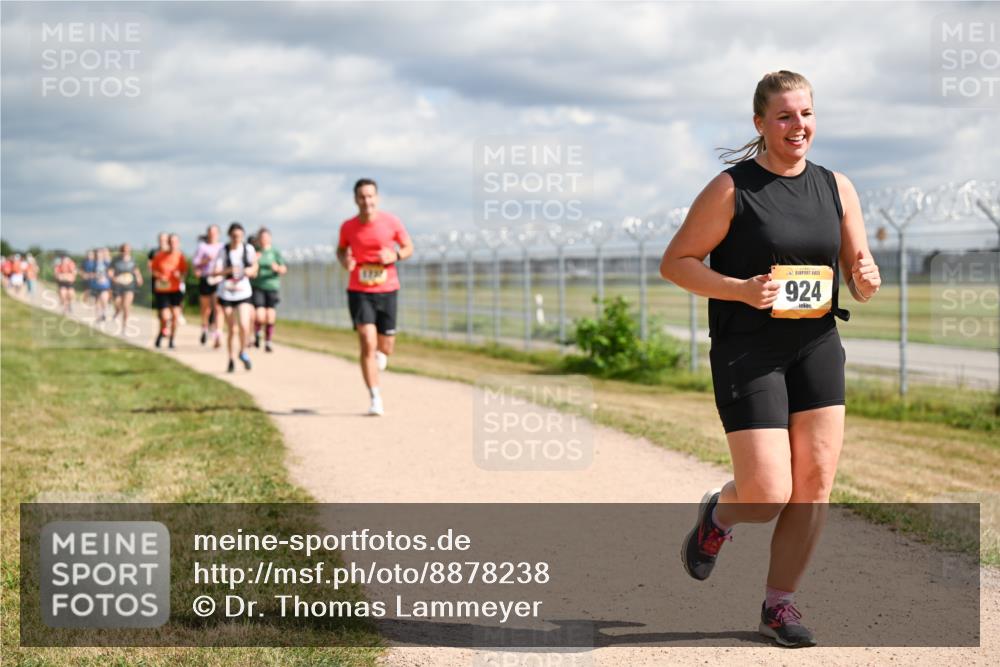 14.09.2025 - Airport Race Dr. Thomas Lammeyer http://msf.ph/oto/8878238 14.09.2025 12:25:30 Laufen 924 meine-sportfotos.de