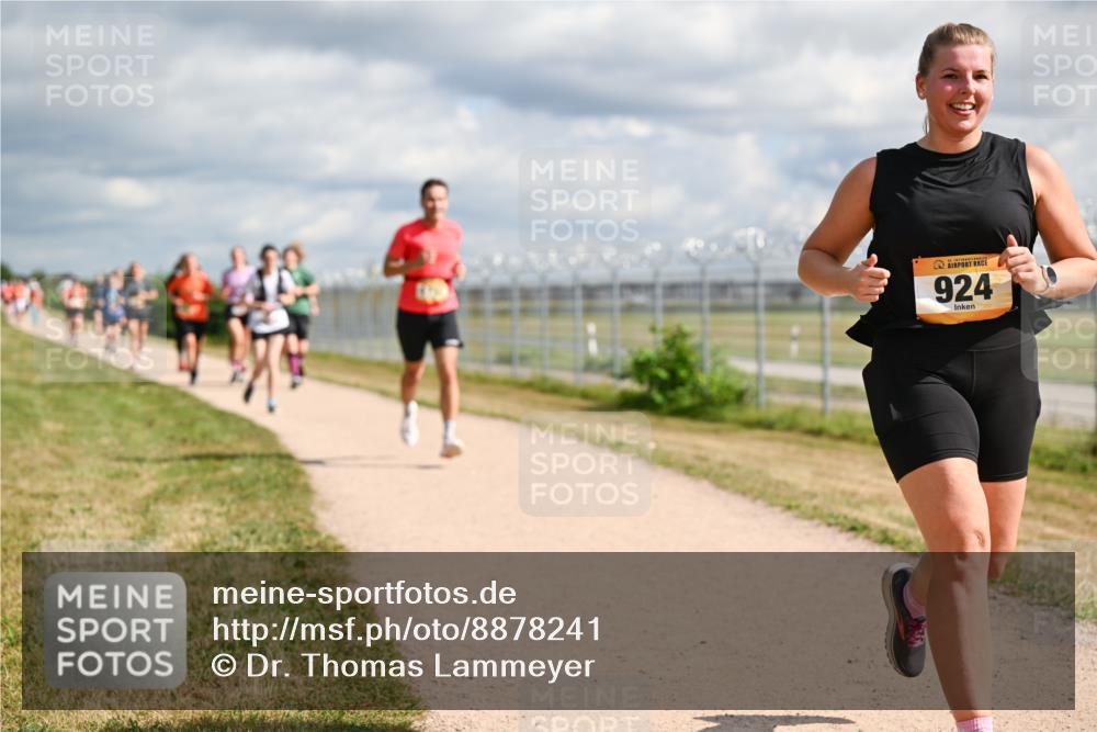 14.09.2025 - Airport Race Dr. Thomas Lammeyer http://msf.ph/oto/8878241 14.09.2025 12:25:31 Laufen 924 meine-sportfotos.de