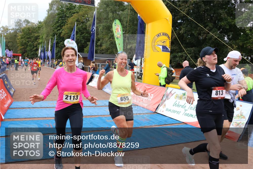14.09.2025 - Airport Race Strokosch-Dieckow http://msf.ph/oto/8878259 14.09.2025 12:37:25 Ziel 256, 469, 655, 676, 813, 877, 951, 1375, 1645, 1822, 2113, 4400 meine-sportfotos.de