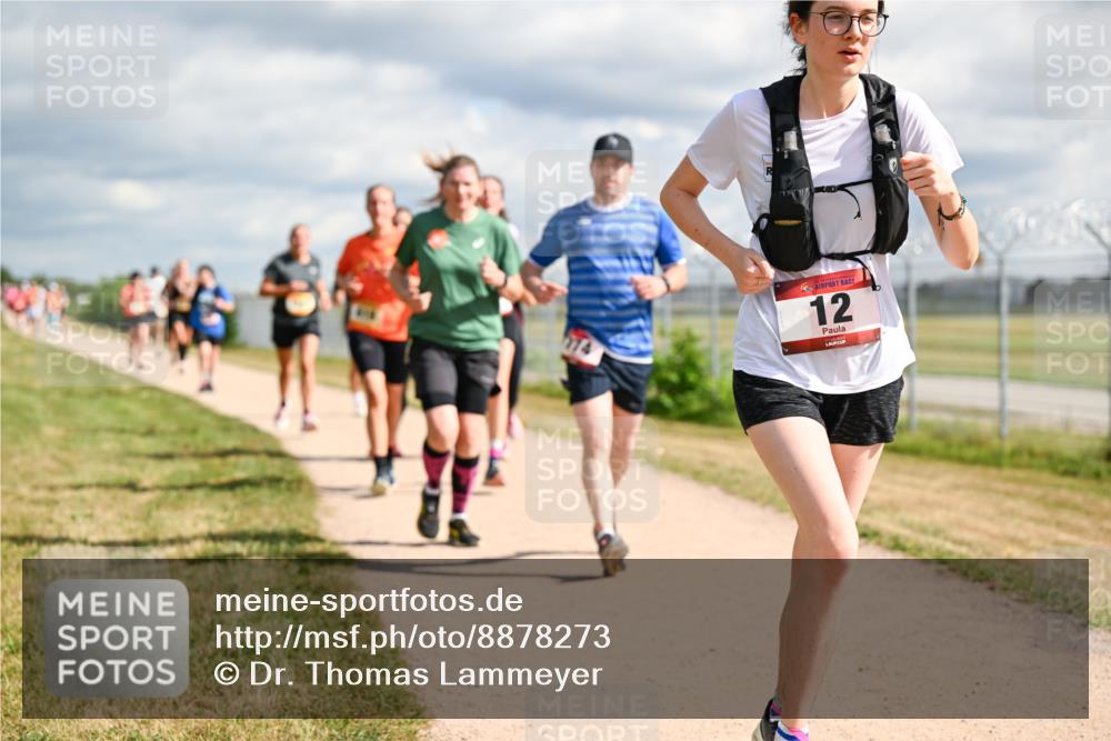 14.09.2025 - Airport Race Dr. Thomas Lammeyer http://msf.ph/oto/8878273 14.09.2025 12:25:37 Laufen 12 meine-sportfotos.de