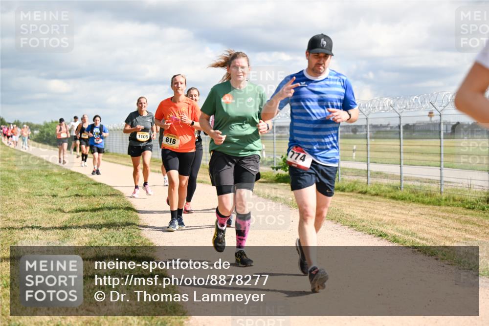 14.09.2025 - Airport Race Dr. Thomas Lammeyer http://msf.ph/oto/8878277 14.09.2025 12:25:38 Laufen 1105, 618, 774 meine-sportfotos.de