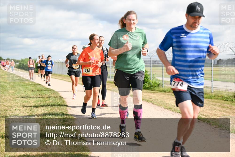14.09.2025 - Airport Race Dr. Thomas Lammeyer http://msf.ph/oto/8878283 14.09.2025 12:25:38 Laufen 1105, 618, 774 meine-sportfotos.de