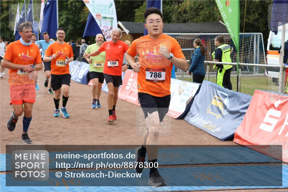 14.09.2025 - Airport Race Strokosch-Dieckow http://msf.ph/oto/8878300 14.09.2025 12:37:35 Ziel 199, 315, 786, 951, 977, 996, 998, 1198, 1222, 1403, 1682, 1889, 4242, 4400 meine-sportfotos.de