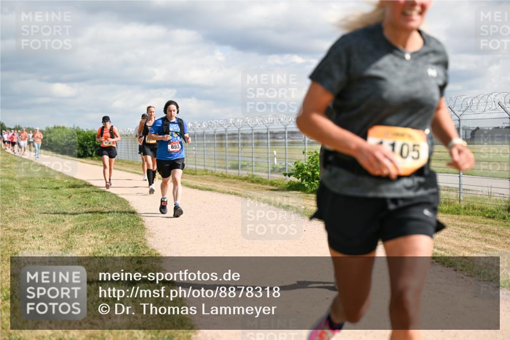 14.09.2025 - Airport Race Dr. Thomas Lammeyer http://msf.ph/oto/8878318 14.09.2025 12:25:42 Laufen 693, 105 meine-sportfotos.de