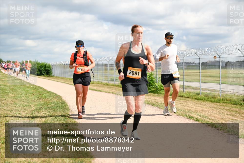 14.09.2025 - Airport Race Dr. Thomas Lammeyer http://msf.ph/oto/8878342 14.09.2025 12:25:47 Laufen 95, 2091 meine-sportfotos.de