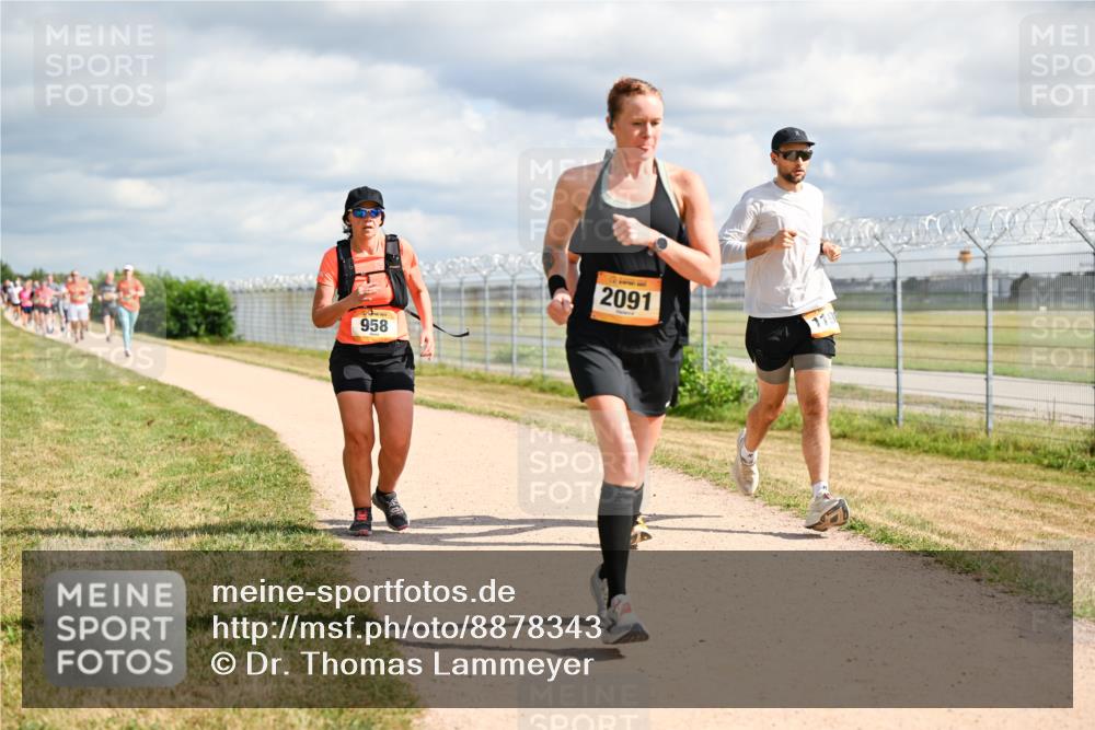 14.09.2025 - Airport Race Dr. Thomas Lammeyer http://msf.ph/oto/8878343 14.09.2025 12:25:47 Laufen 958, 2091, 119 meine-sportfotos.de