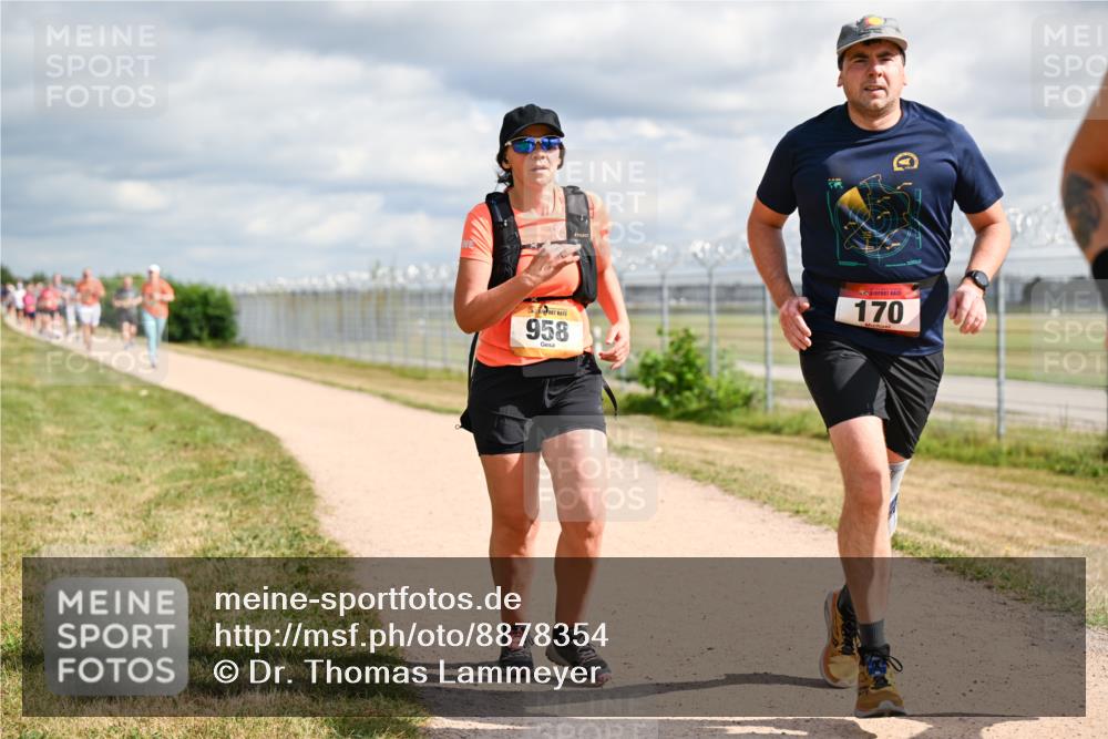 14.09.2025 - Airport Race Dr. Thomas Lammeyer http://msf.ph/oto/8878354 14.09.2025 12:25:48 Laufen 958, 170 meine-sportfotos.de