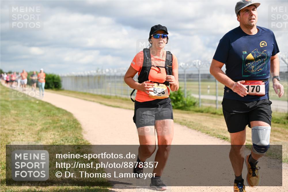 14.09.2025 - Airport Race Dr. Thomas Lammeyer http://msf.ph/oto/8878357 14.09.2025 12:25:49 Laufen 956, 170 meine-sportfotos.de