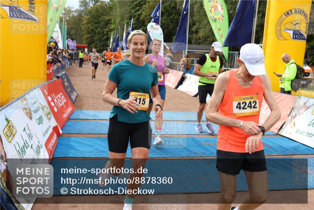 14.09.2025 - Airport Race Strokosch-Dieckow http://msf.ph/oto/8878360 14.09.2025 12:37:42 Ziel 148, 315, 817, 818, 890, 946, 998, 1136, 1198, 1222, 1682, 1889, 2106, 4242 meine-sportfotos.de