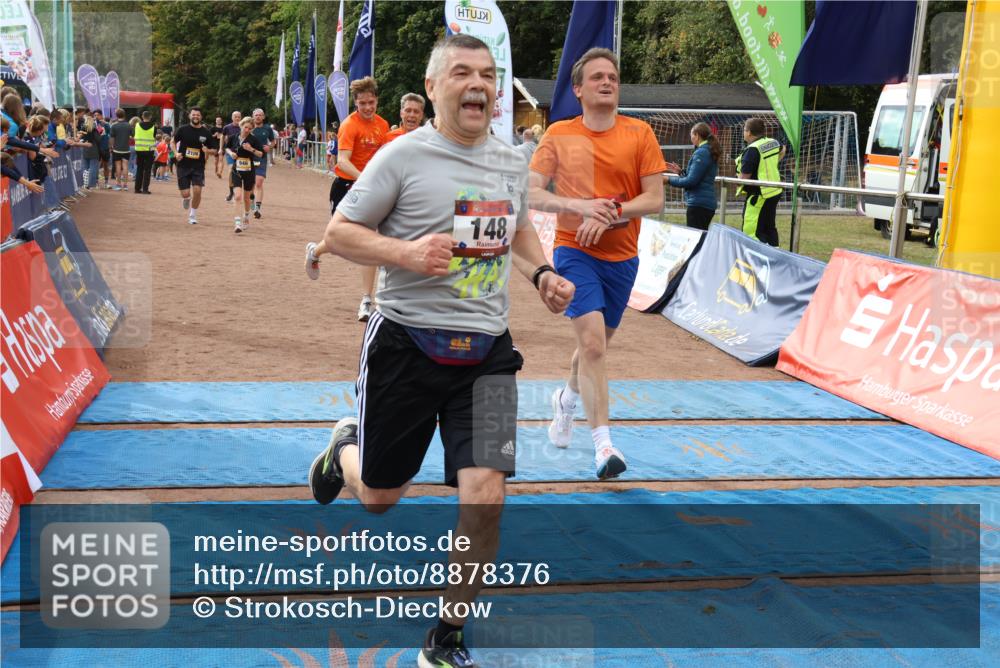 14.09.2025 - Airport Race Strokosch-Dieckow http://msf.ph/oto/8878376 14.09.2025 12:37:45 Ziel 148, 315, 817, 818, 890, 946, 998, 1136, 1682, 1896, 2106 meine-sportfotos.de