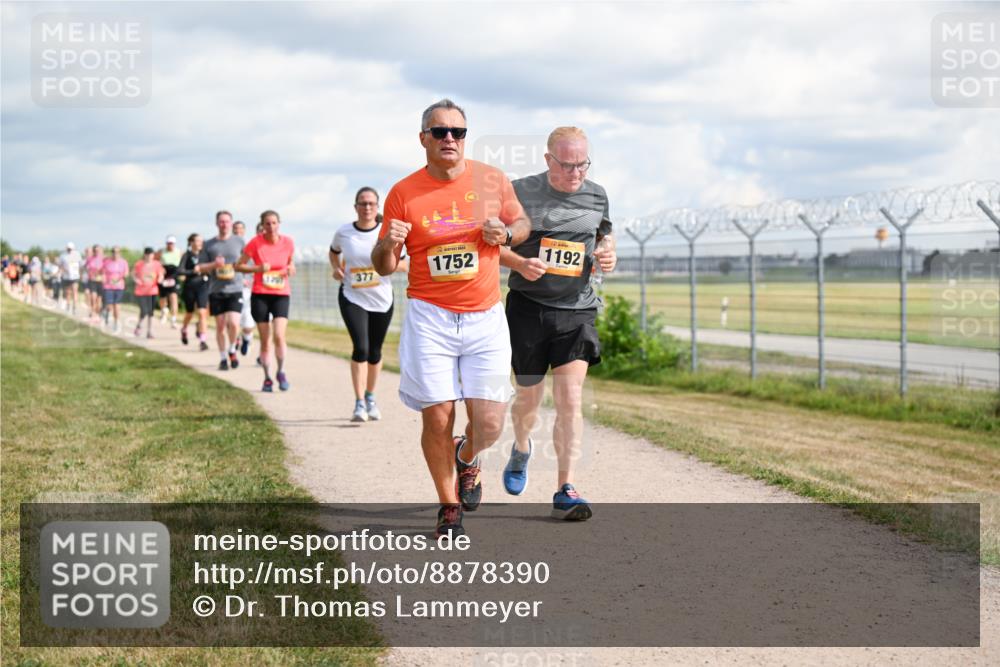 14.09.2025 - Airport Race Dr. Thomas Lammeyer http://msf.ph/oto/8878390 14.09.2025 12:26:04 Laufen 377, 1752, 1192 meine-sportfotos.de