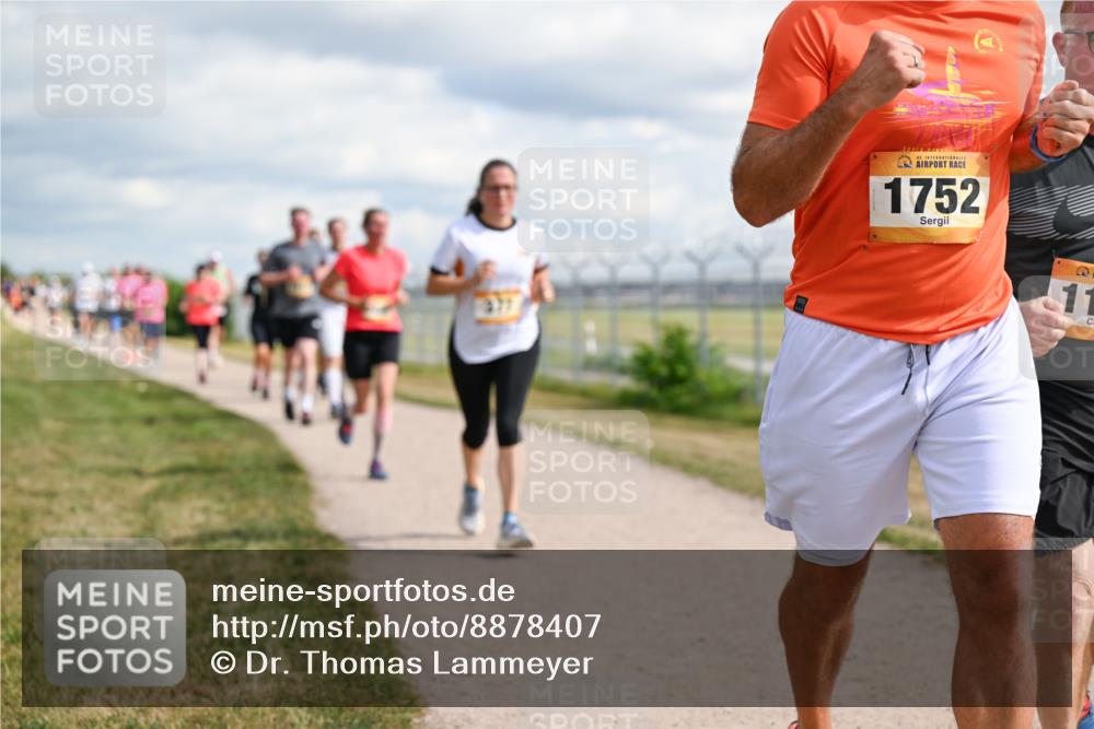 14.09.2025 - Airport Race Dr. Thomas Lammeyer http://msf.ph/oto/8878407 14.09.2025 12:26:06 Laufen 42, 1752, 11 meine-sportfotos.de