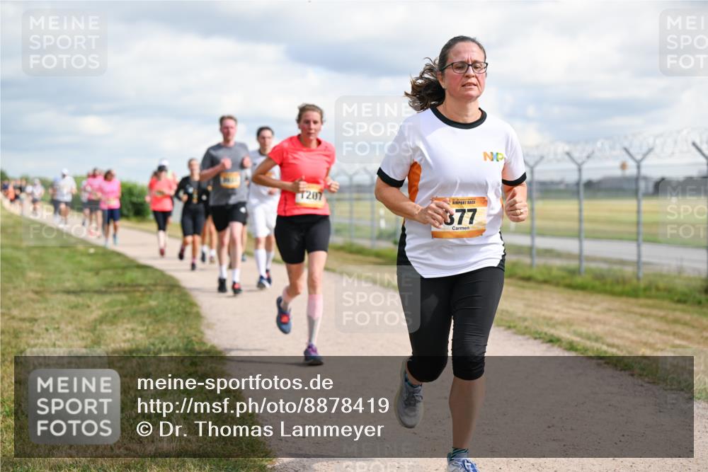 14.09.2025 - Airport Race Dr. Thomas Lammeyer http://msf.ph/oto/8878419 14.09.2025 12:26:08 Laufen 1207, 377 meine-sportfotos.de